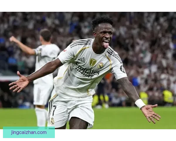 马略卡后卫赛场挑衅维尼修斯戏称其踢球如玩沙滩球 马略卡后卫赛场挑衅维尼修斯戏称其踢球如玩沙滩球